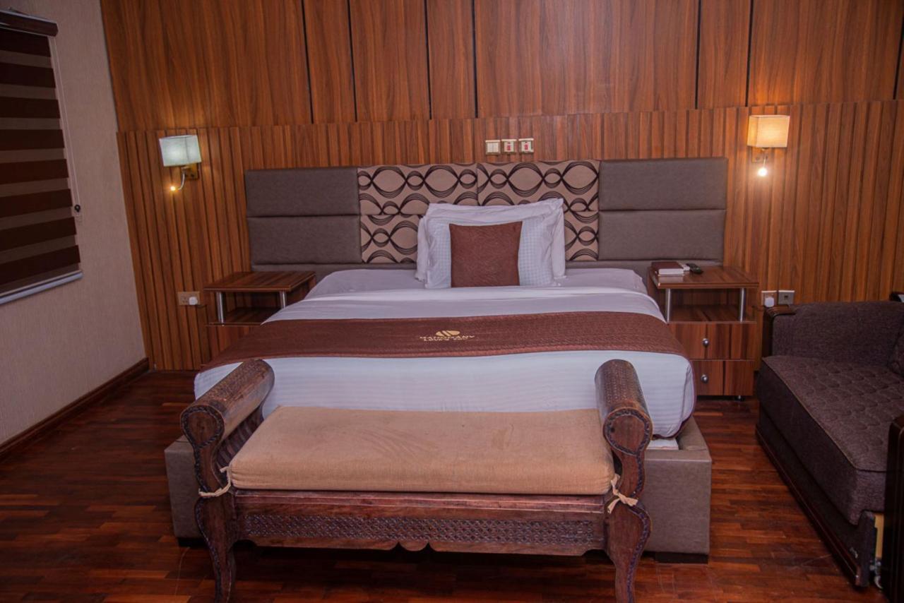 Mahogany Hotel And Suites Ibadan Exterior foto